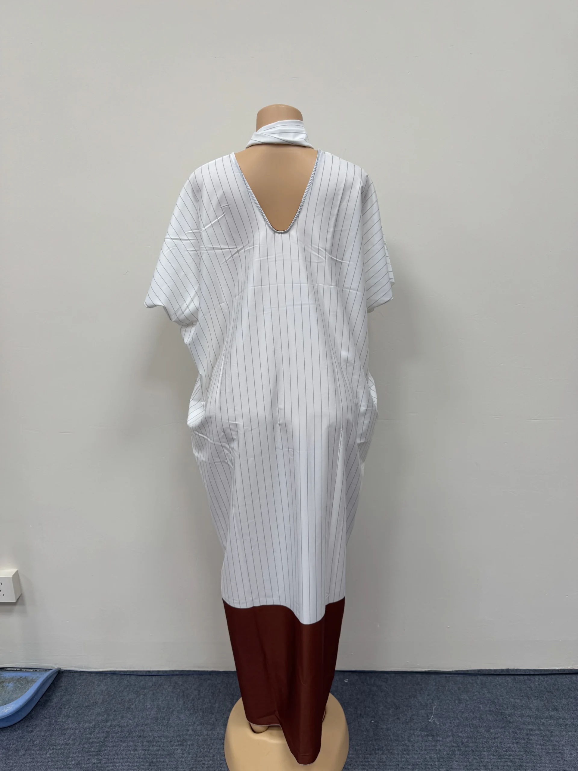 2026 Collection African Style Women's Plus-Size Dashiki V-Neck Striped Knitted Top Long Made Polyester for Loose Vacation Wear - 图片 4